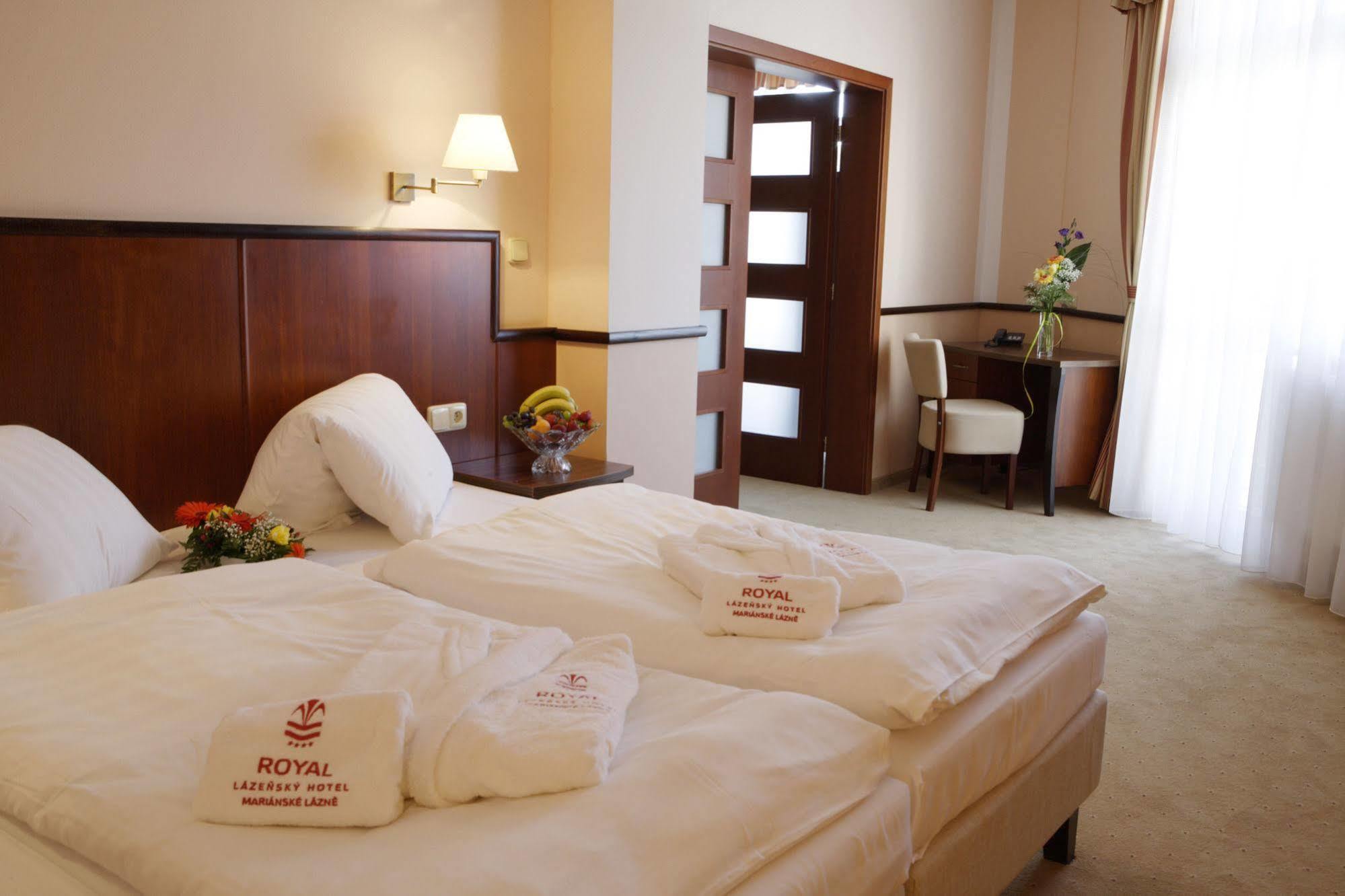 Royal Marianske Lazne Hotel Bagian luar foto